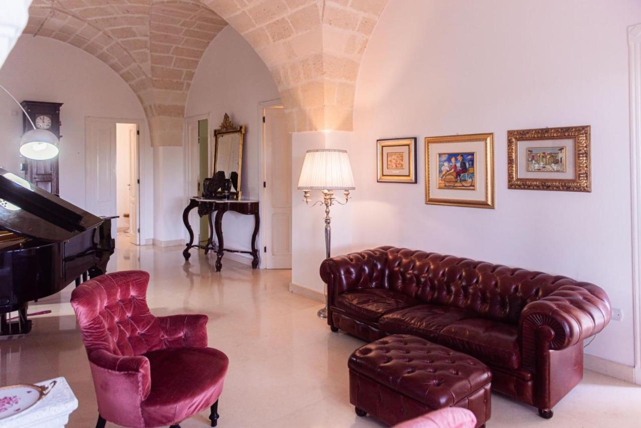 Villa Encantamiento - Dimora Gelsomino - Masseria Storica Nel Cuore Della Puglia Con Piscina Latiano Exterior foto