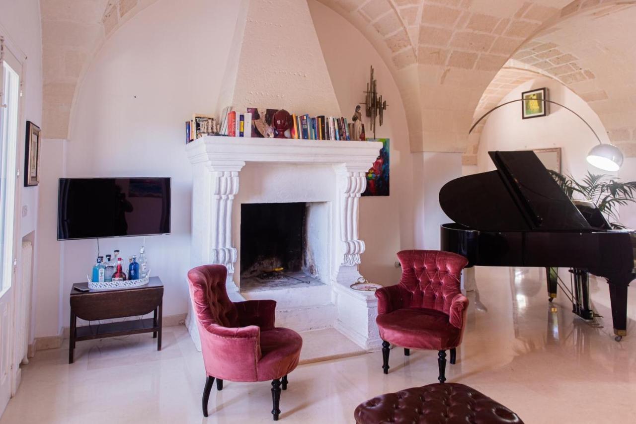 Villa Encantamiento - Dimora Gelsomino - Masseria Storica Nel Cuore Della Puglia Con Piscina Latiano Exterior foto